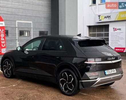 Черный Хендай Ioniq 5, объемом двигателя 0 л и пробегом 22 тыс. км за 28999 $, фото 7 на Automoto.ua