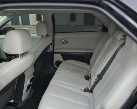 Черный Хендай Ioniq 5, объемом двигателя 0 л и пробегом 105 тыс. км за 19900 $, фото 9 на Automoto.ua