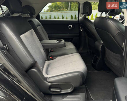 Черный Хендай Ioniq 5, объемом двигателя 0 л и пробегом 113 тыс. км за 24995 $, фото 27 на Automoto.ua