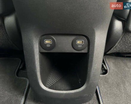 Черный Хендай Ioniq 5, объемом двигателя 0 л и пробегом 113 тыс. км за 24995 $, фото 31 на Automoto.ua