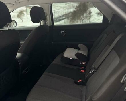 Черный Хендай Ioniq 5, объемом двигателя 0 л и пробегом 45 тыс. км за 24600 $, фото 13 на Automoto.ua