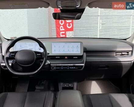 Черный Хендай Ioniq 5, объемом двигателя 0 л и пробегом 22 тыс. км за 28999 $, фото 17 на Automoto.ua