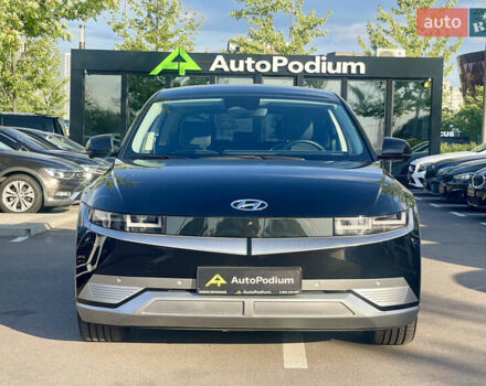 Черный Хендай Ioniq 5, объемом двигателя 0 л и пробегом 14 тыс. км за 27600 $, фото 3 на Automoto.ua
