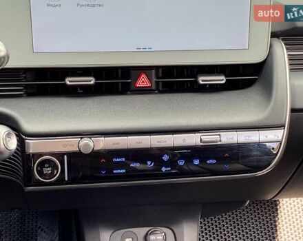 Черный Хендай Ioniq 5, объемом двигателя 0 л и пробегом 22 тыс. км за 28999 $, фото 30 на Automoto.ua