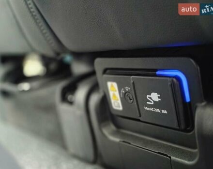 Чорний Хендай Ioniq 5, об'ємом двигуна 0 л та пробігом 91 тис. км за 25900 $, фото 80 на Automoto.ua