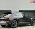 Черный Хендай Ioniq 5, объемом двигателя 0 л и пробегом 156 тыс. км за 22999 $, фото 4 на Automoto.ua