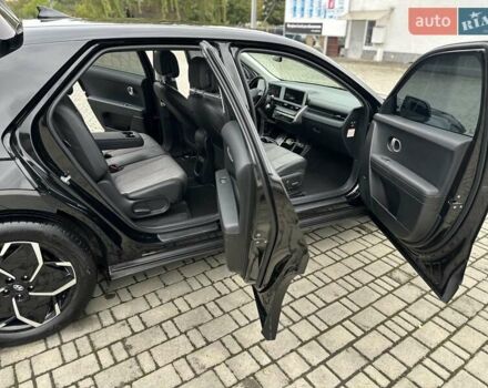 Черный Хендай Ioniq 5, объемом двигателя 0 л и пробегом 70 тыс. км за 23500 $, фото 24 на Automoto.ua