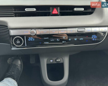 Черный Хендай Ioniq 5, объемом двигателя 0 л и пробегом 2 тыс. км за 26999 $, фото 36 на Automoto.ua