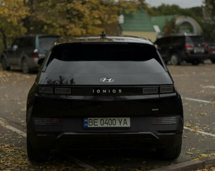 Черный Хендай Ioniq 5, объемом двигателя 0 л и пробегом 7 тыс. км за 28999 $, фото 9 на Automoto.ua