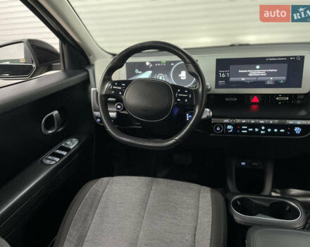 Чорний Хендай Ioniq 5, об'ємом двигуна 0 л та пробігом 75 тис. км за 26900 $, фото 51 на Automoto.ua