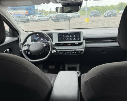 Черный Хендай Ioniq 5, объемом двигателя 0 л и пробегом 25 тыс. км за 28999 $, фото 19 на Automoto.ua