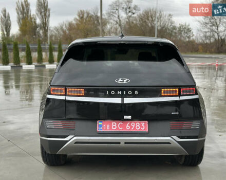 Черный Хендай Ioniq 5, объемом двигателя 0 л и пробегом 2 тыс. км за 26999 $, фото 5 на Automoto.ua