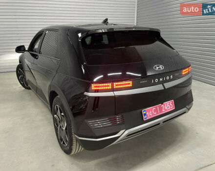 Чорний Хендай Ioniq 5, об'ємом двигуна 0 л та пробігом 75 тис. км за 26900 $, фото 5 на Automoto.ua