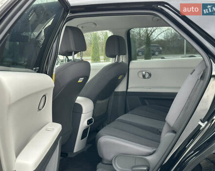 Черный Хендай Ioniq 5, объемом двигателя 0 л и пробегом 2 тыс. км за 26999 $, фото 29 на Automoto.ua