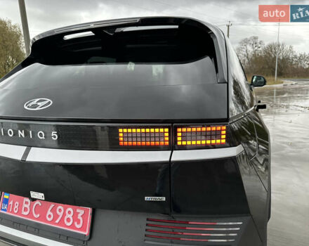 Черный Хендай Ioniq 5, объемом двигателя 0 л и пробегом 2 тыс. км за 26999 $, фото 15 на Automoto.ua
