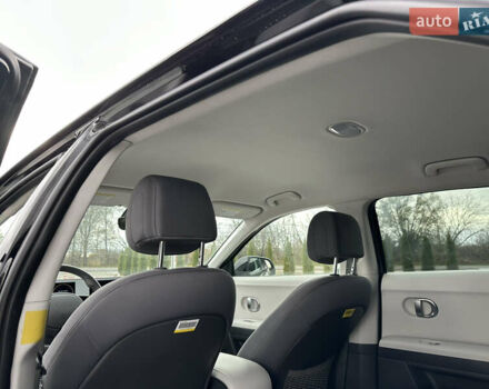 Черный Хендай Ioniq 5, объемом двигателя 0 л и пробегом 2 тыс. км за 26999 $, фото 32 на Automoto.ua