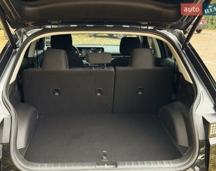 Черный Хендай Ioniq 5, объемом двигателя 0 л и пробегом 7 тыс. км за 28999 $, фото 17 на Automoto.ua