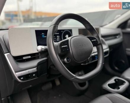 Чорний Хендай Ioniq 5, об'ємом двигуна 0 л та пробігом 7 тис. км за 27500 $, фото 10 на Automoto.ua