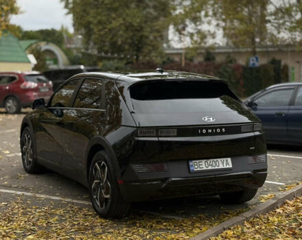 Черный Хендай Ioniq 5, объемом двигателя 0 л и пробегом 7 тыс. км за 28999 $, фото 10 на Automoto.ua