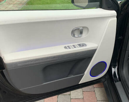 Черный Хендай Ioniq 5, объемом двигателя 0 л и пробегом 23 тыс. км за 22950 $, фото 7 на Automoto.ua