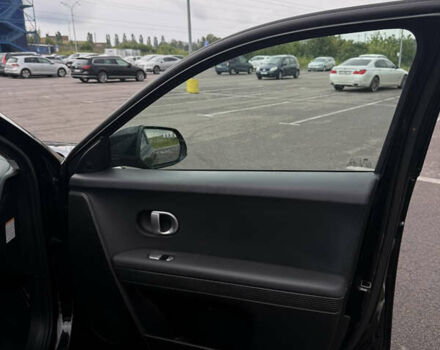 Черный Хендай Ioniq 5, объемом двигателя 0 л и пробегом 25 тыс. км за 28999 $, фото 13 на Automoto.ua