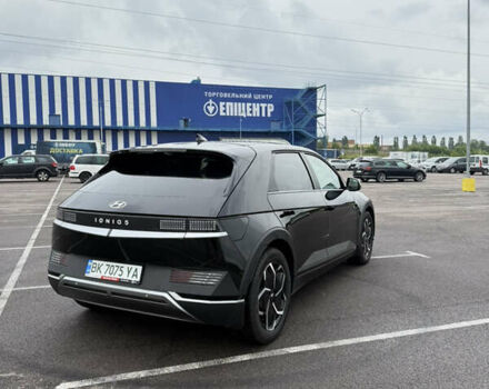 Черный Хендай Ioniq 5, объемом двигателя 0 л и пробегом 25 тыс. км за 28999 $, фото 4 на Automoto.ua