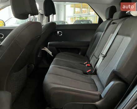 Черный Хендай Ioniq 5, объемом двигателя 0 л и пробегом 15 тыс. км за 28500 $, фото 12 на Automoto.ua