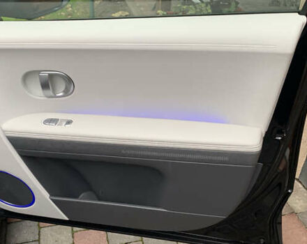 Черный Хендай Ioniq 5, объемом двигателя 0 л и пробегом 23 тыс. км за 22950 $, фото 15 на Automoto.ua