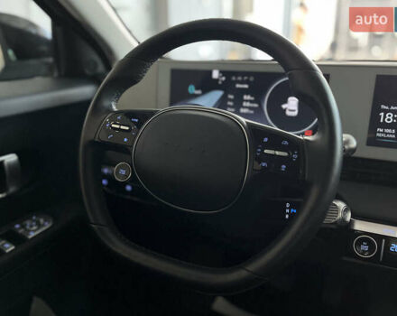 Черный Хендай Ioniq 5, объемом двигателя 0 л и пробегом 15 тыс. км за 28500 $, фото 17 на Automoto.ua