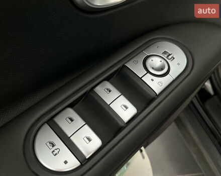 Черный Хендай Ioniq 5, объемом двигателя 0 л и пробегом 15 тыс. км за 28500 $, фото 15 на Automoto.ua