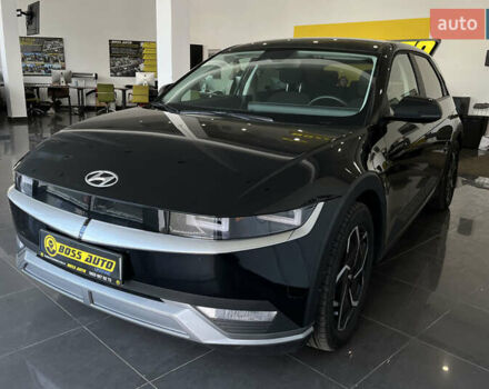 Черный Хендай Ioniq 5, объемом двигателя 0 л и пробегом 15 тыс. км за 28500 $, фото 1 на Automoto.ua