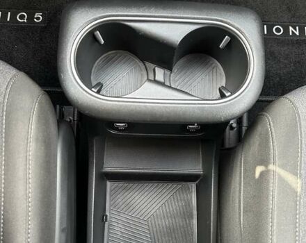 Чорний Хендай Ioniq 5, об'ємом двигуна 0 л та пробігом 36 тис. км за 25800 $, фото 19 на Automoto.ua