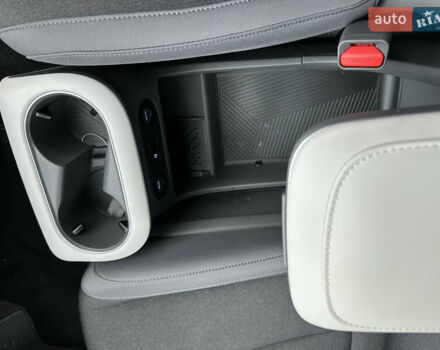 Черный Хендай Ioniq 5, объемом двигателя 0 л и пробегом 2 тыс. км за 26999 $, фото 48 на Automoto.ua