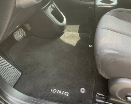 Чорний Хендай Ioniq 5, об'ємом двигуна 0 л та пробігом 19 тис. км за 24200 $, фото 18 на Automoto.ua