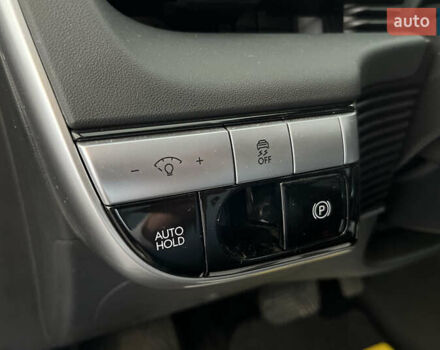 Черный Хендай Ioniq 5, объемом двигателя 0 л и пробегом 15 тыс. км за 28500 $, фото 14 на Automoto.ua