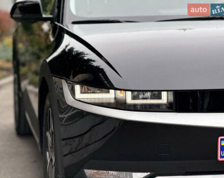 Черный Хендай Ioniq 5, объемом двигателя 0 л и пробегом 6 тыс. км за 28999 $, фото 16 на Automoto.ua