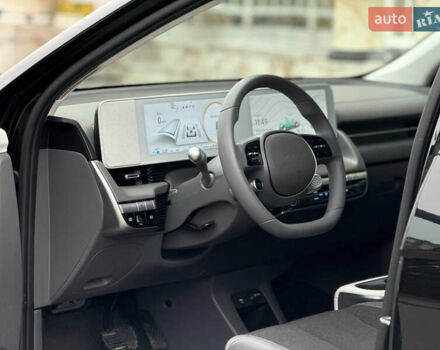 Чорний Хендай Ioniq 5, об'ємом двигуна 0 л та пробігом 7 тис. км за 28499 $, фото 18 на Automoto.ua