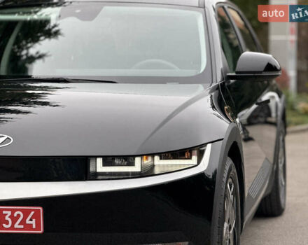 Черный Хендай Ioniq 5, объемом двигателя 0 л и пробегом 6 тыс. км за 28999 $, фото 17 на Automoto.ua