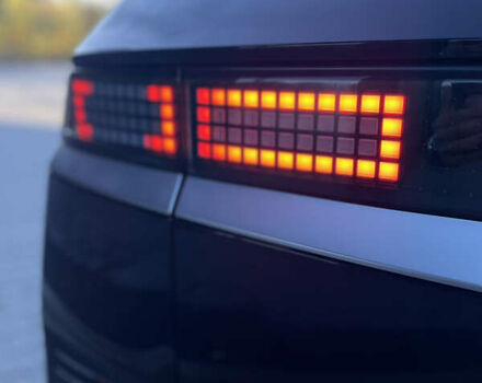 Черный Хендай Ioniq 5, объемом двигателя 0 л и пробегом 19 тыс. км за 24999 $, фото 18 на Automoto.ua