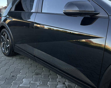 Черный Хендай Ioniq 5, объемом двигателя 0 л и пробегом 19 тыс. км за 24999 $, фото 12 на Automoto.ua