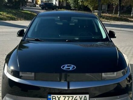 Черный Хендай Ioniq 5, объемом двигателя 0 л и пробегом 101 тыс. км за 28000 $, фото 1 на Automoto.ua