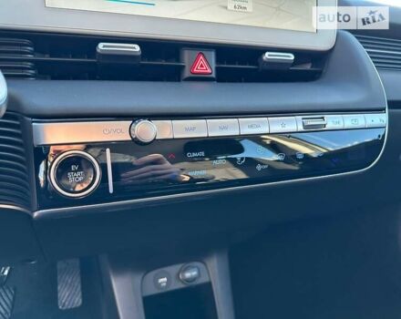 Коричневый Хендай Ioniq 5, объемом двигателя 0 л и пробегом 40 тыс. км за 25600 $, фото 25 на Automoto.ua
