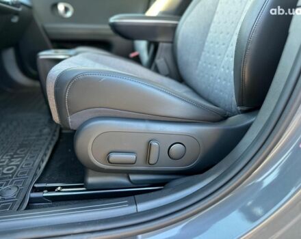 Сірий Хендай Ioniq 5, об'ємом двигуна 0 л та пробігом 1 тис. км за 43990 $, фото 21 на Automoto.ua