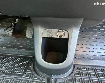 Сірий Хендай Ioniq 5, об'ємом двигуна 0 л та пробігом 1 тис. км за 43990 $, фото 19 на Automoto.ua