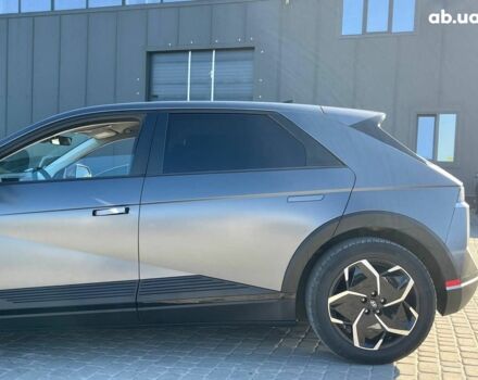 Серый Хендай Ioniq 5, объемом двигателя 0 л и пробегом 34 тыс. км за 26740 $, фото 6 на Automoto.ua