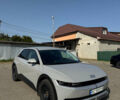 Серый Хендай Ioniq 5, объемом двигателя 0 л и пробегом 83 тыс. км за 23700 $, фото 1 на Automoto.ua