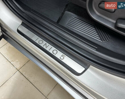Сірий Хендай Ioniq 5, об'ємом двигуна 0 л та пробігом 59 тис. км за 30900 $, фото 96 на Automoto.ua