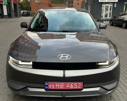 Серый Хендай Ioniq 5, объемом двигателя 0 л и пробегом 108 тыс. км за 26800 $, фото 2 на Automoto.ua