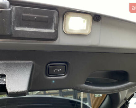 Серый Хендай Ioniq 5, объемом двигателя 0 л и пробегом 130 тыс. км за 28200 $, фото 94 на Automoto.ua