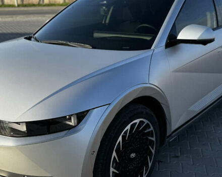 Серый Хендай Ioniq 5, объемом двигателя 0 л и пробегом 25 тыс. км за 30900 $, фото 7 на Automoto.ua